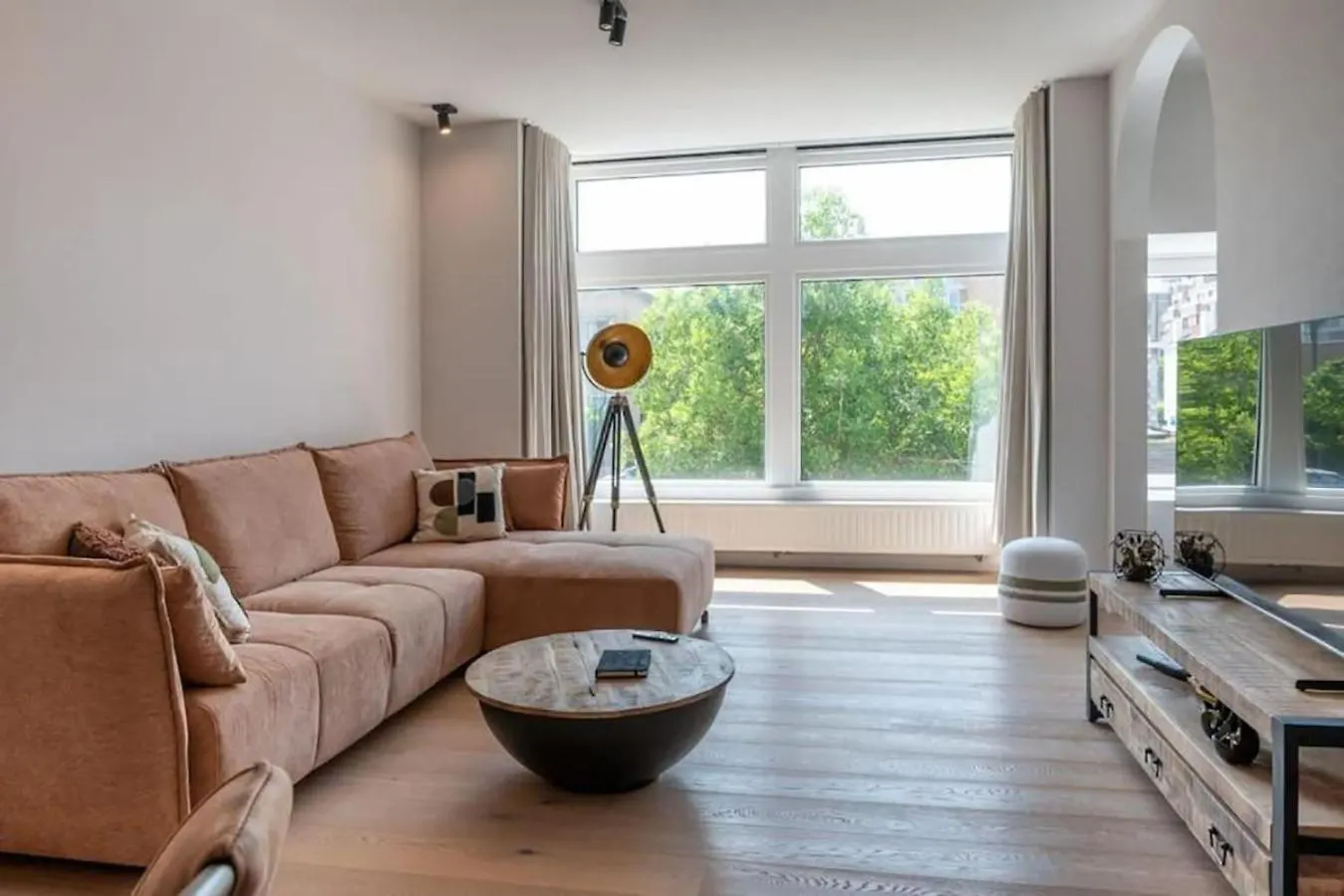 Renovated Art Deco Apartment With Vintage Elements Oostende 0*,  Belgien
