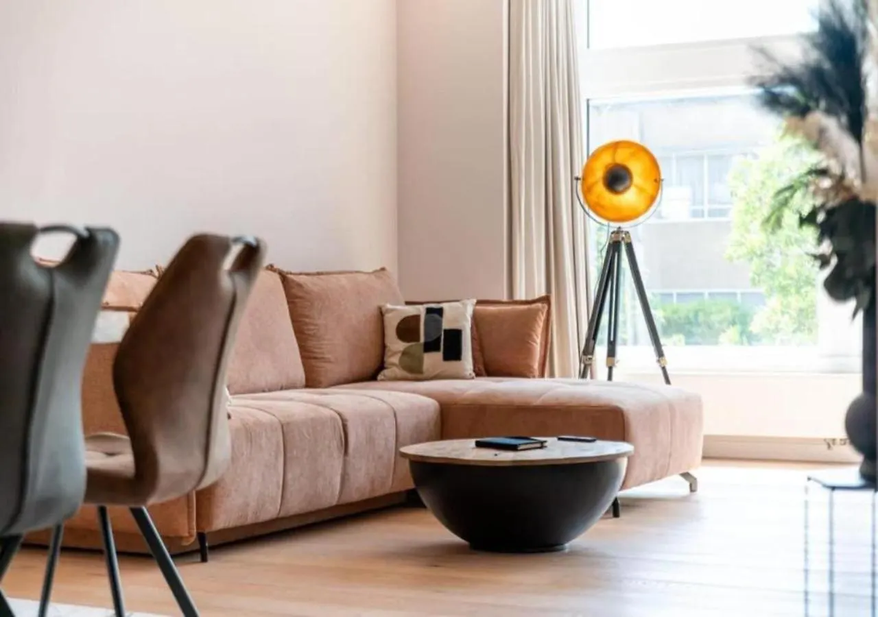 Renovated Art Deco Apartment With Vintage Elements Oostende 0*,  Belgien