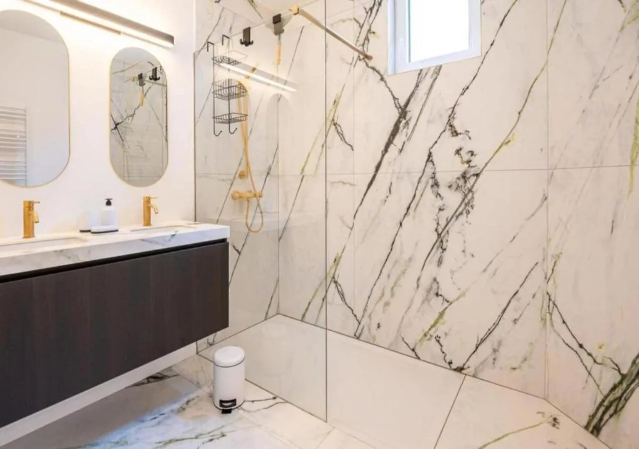 Renovated Art Deco Apartment With Vintage Elements Oostende